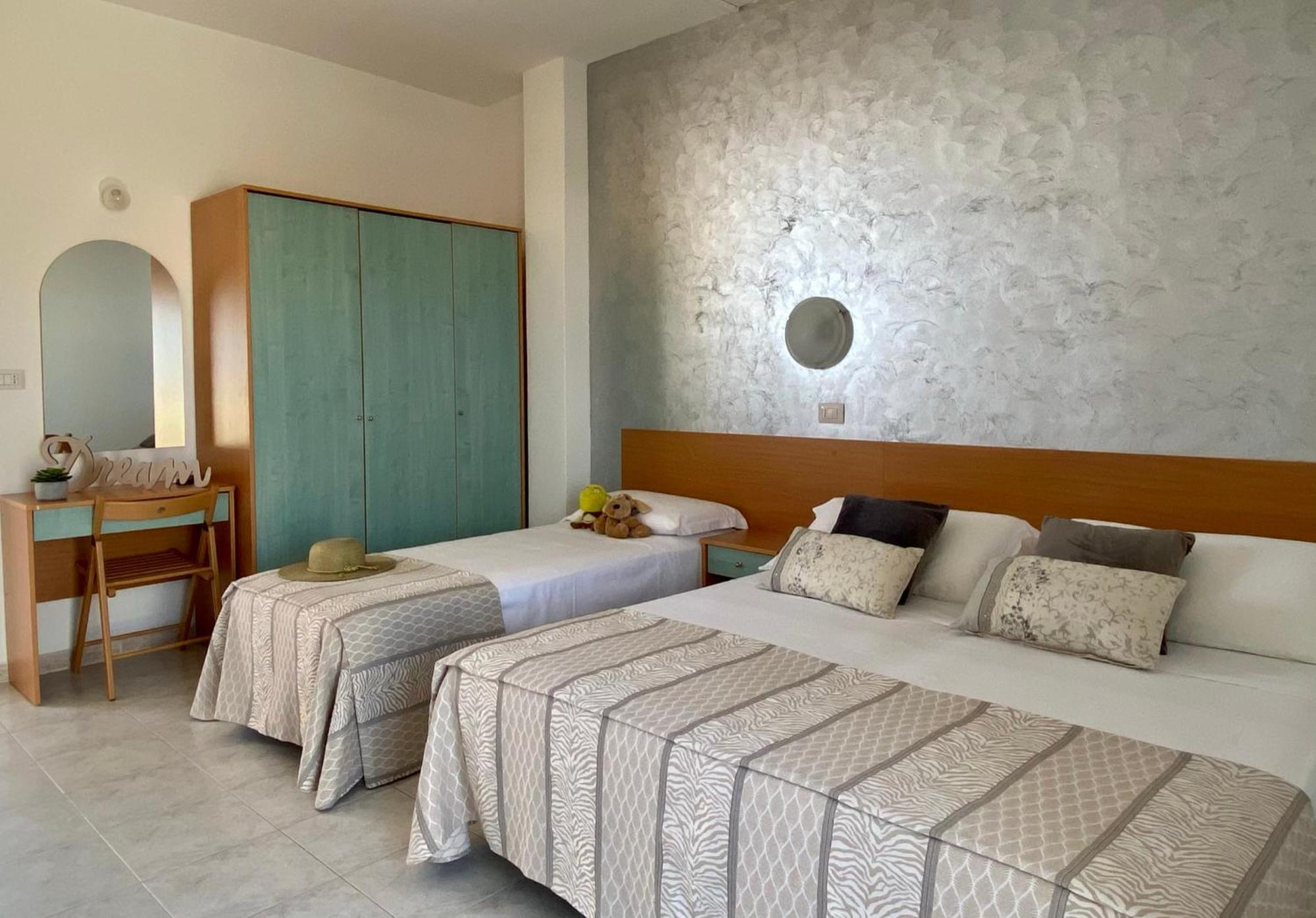 Hotel Jumbo 3*
