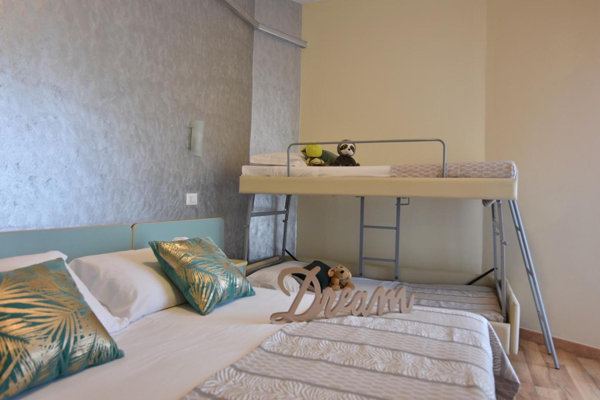 Hotel Jumbo 3*